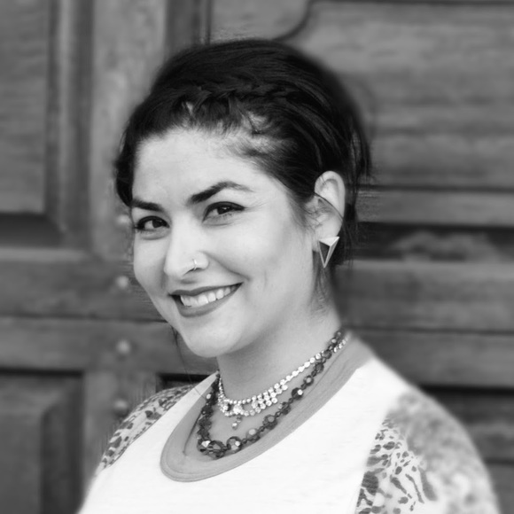 Meet your Posher, Desiree - Picture 1 of 1